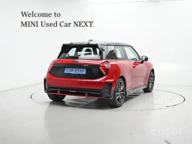 Mini Aceman, 2025, Toshkent shahri – 1