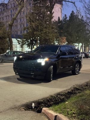 Toyota Sequoia, 2023, Toshkent shahri – 1