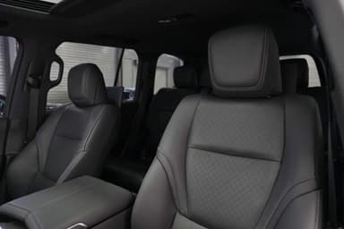 Toyota Land Cruiser 300, 2022, Toshkent shahri – 8