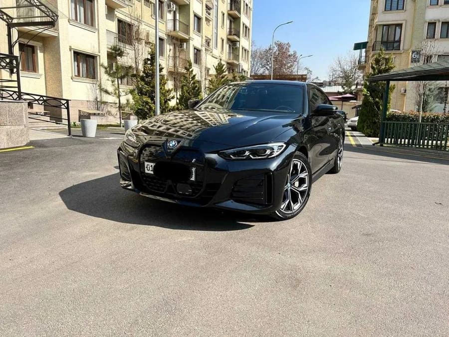BMW i4, 2022, Ташкент (город) – 1