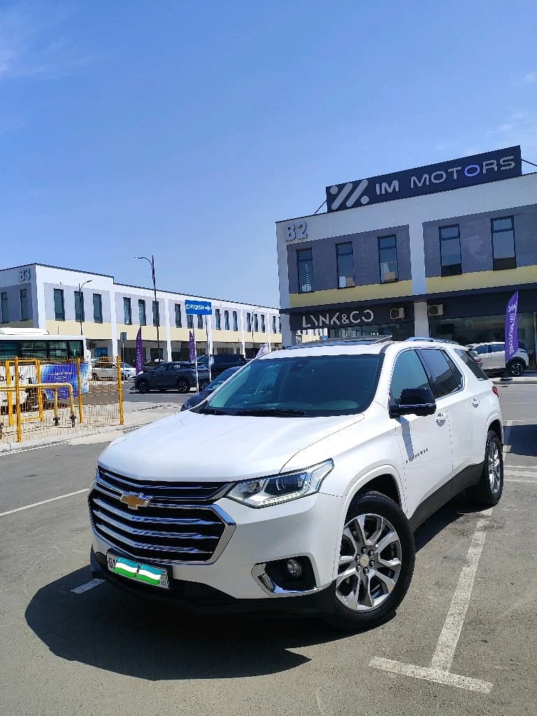 Chevrolet Traverse, 2021, Ташкент (город) – 1