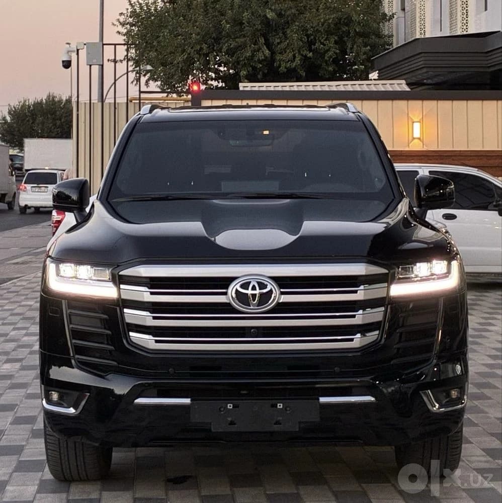 2024 Toyota Land Cruiser 300