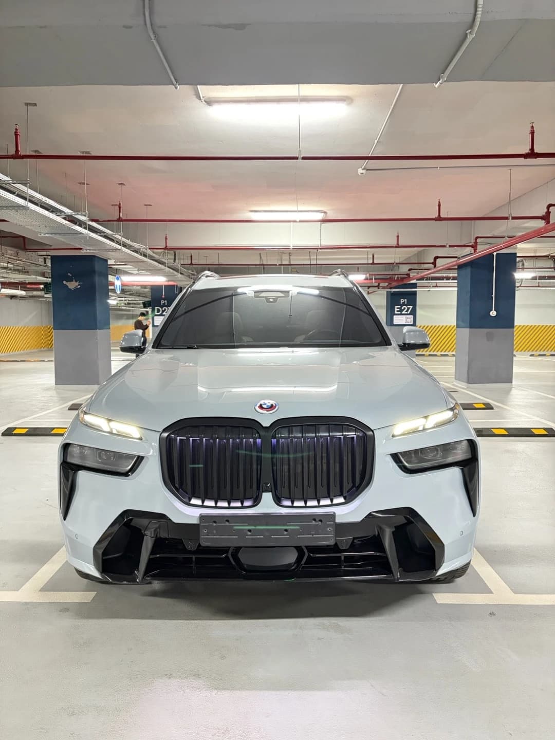 2023 BMW X7
